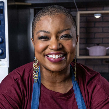 Manouschka  Guerrier smiling right at you